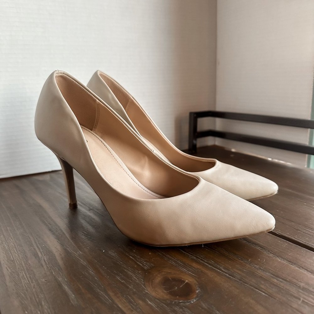 Apt 9 Nude Tan Heels Pumps 10